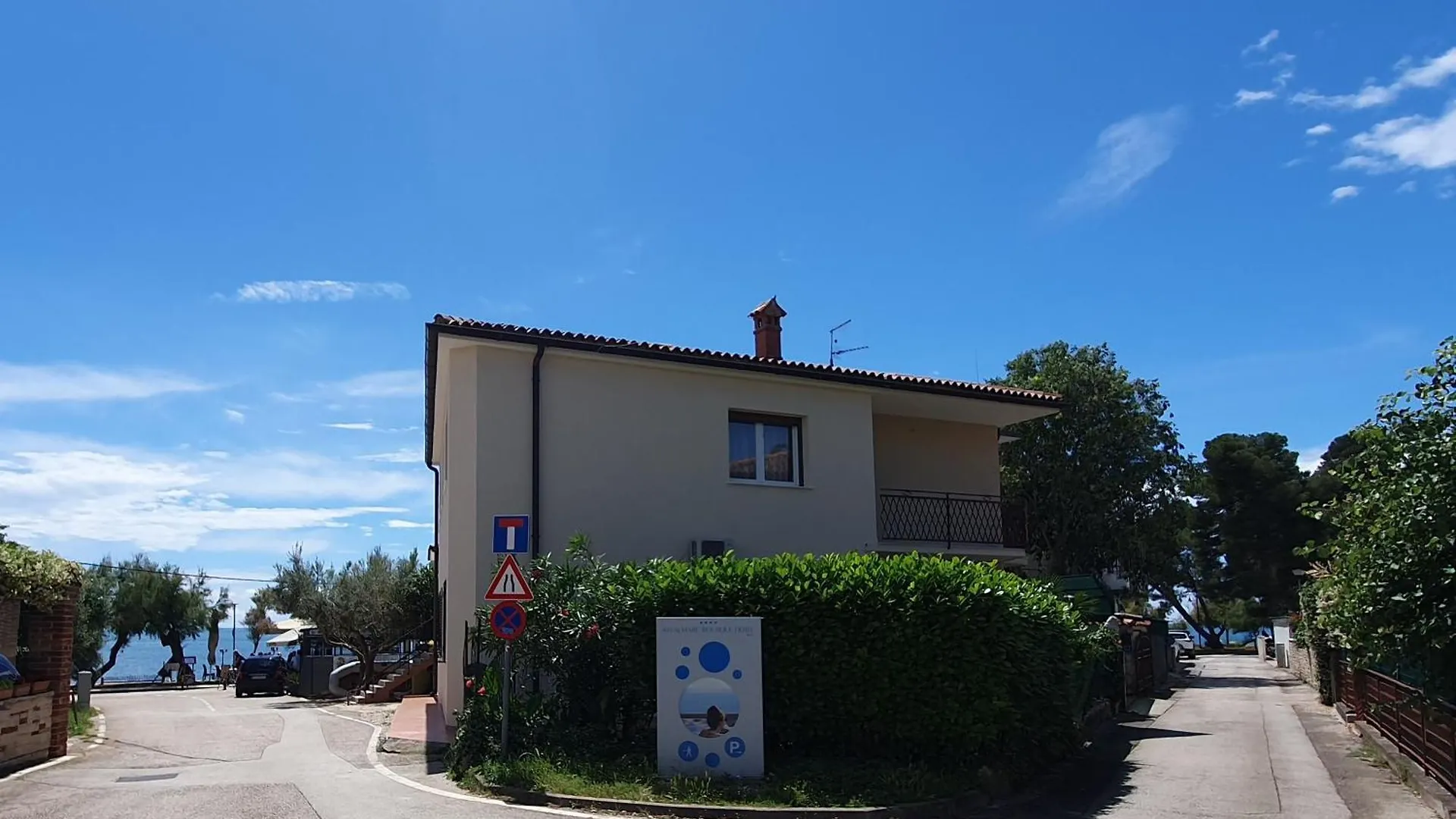 Apartment Sonia A2, Few Steps From The Beach Novigrad